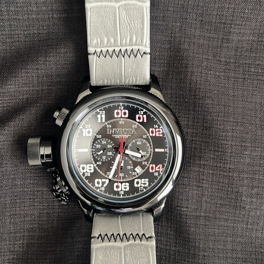 Rare reverse Invicta Russian Diver. Only worn a few times, no scratches.